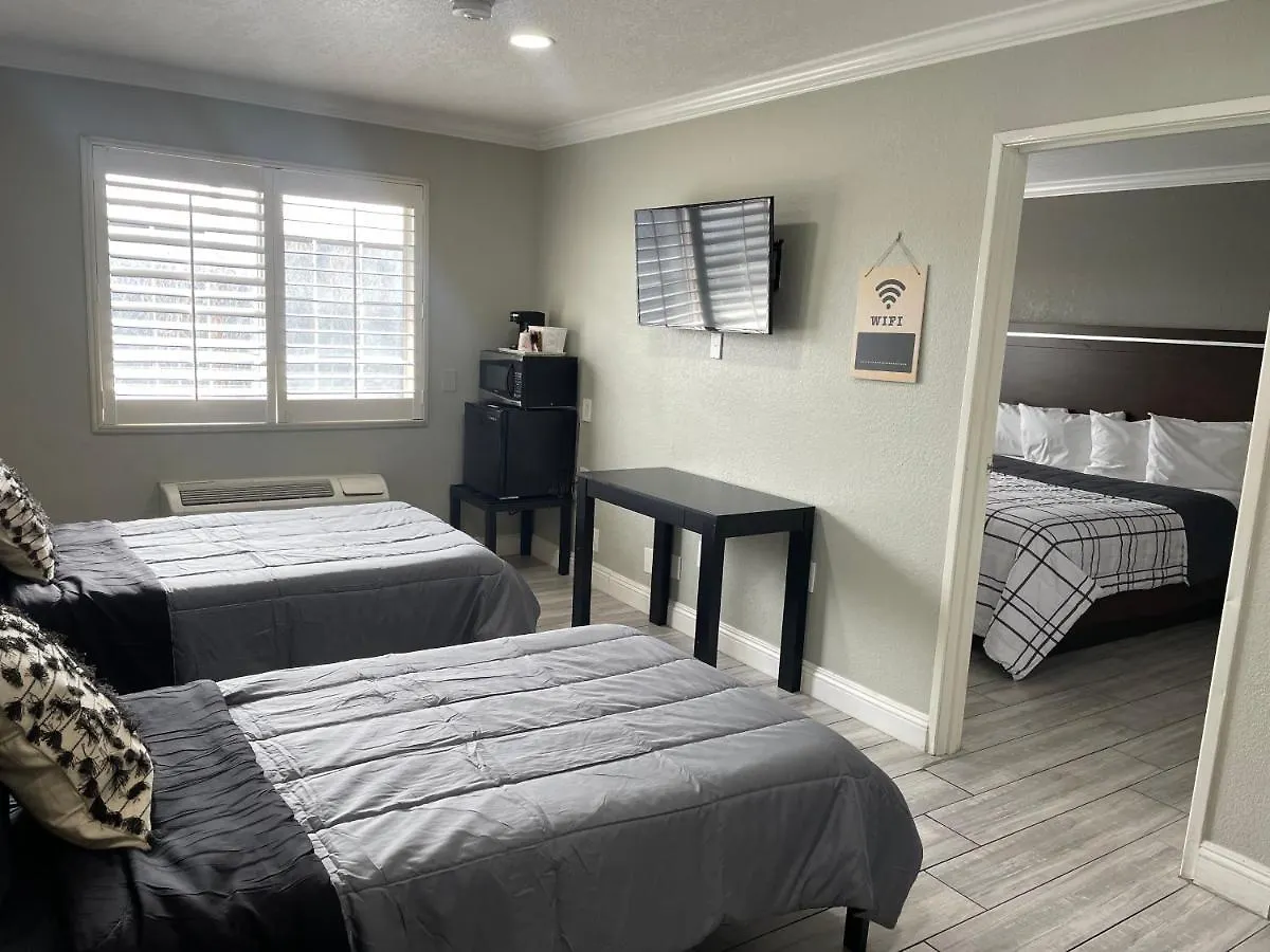 Cabana Inn & Suites Long Beach